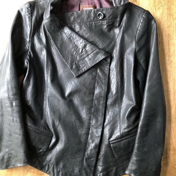 Danier Italian Leather Black Jacket XS - Picture 2 of 6